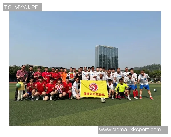 广州市运会足球赛事精彩纷呈各地球队争夺荣誉与梦想